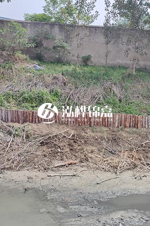 河邊打木樁有什么作用-木樁打入土里怎么防腐的？