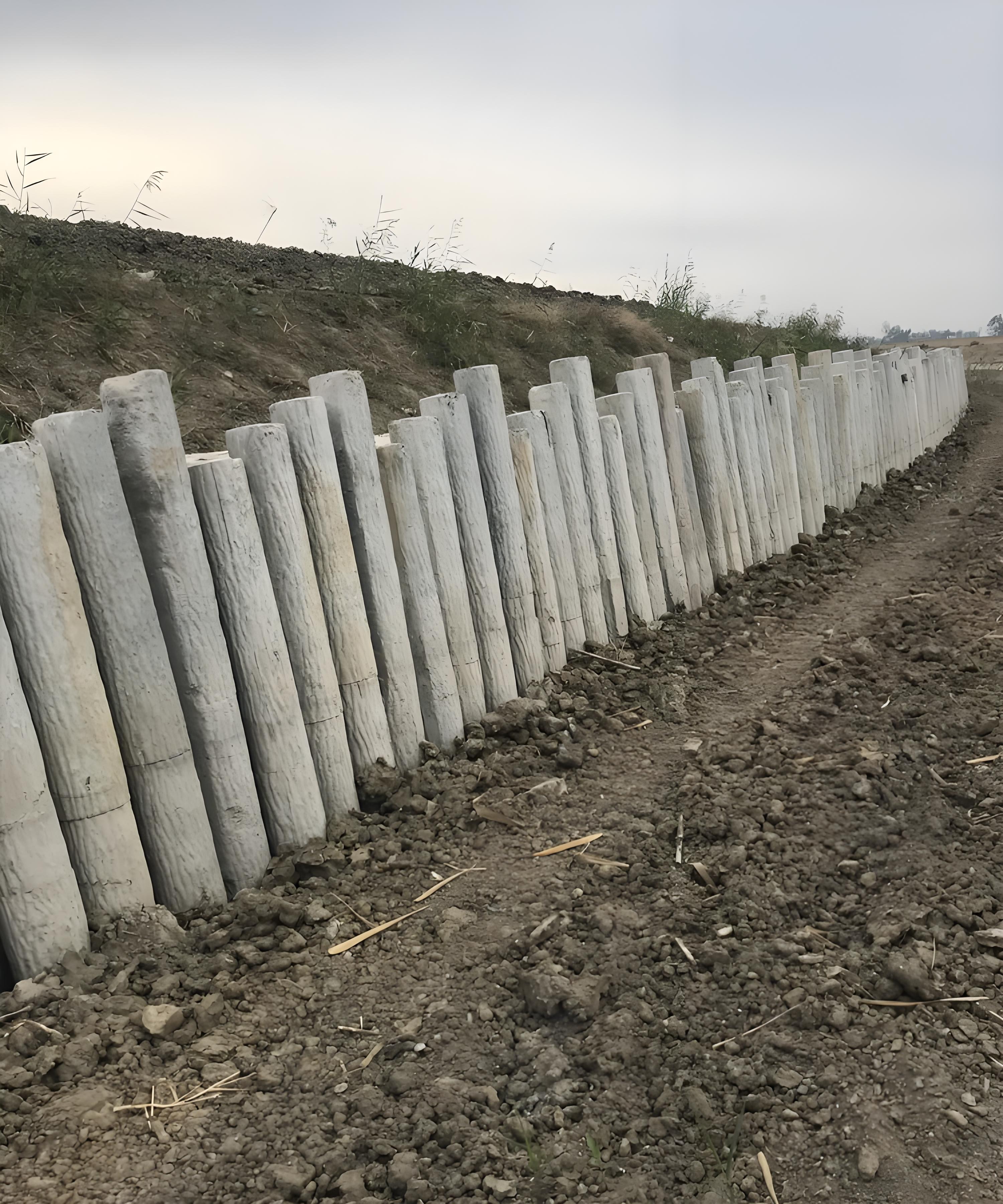 水泥樁批發(fā)廠家泓樺錦嘉-混凝土圓樁施工的配筋要求是什么?